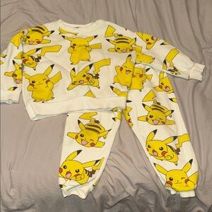 Zara Pokémon White and Yellow Sweatshirt and pants
